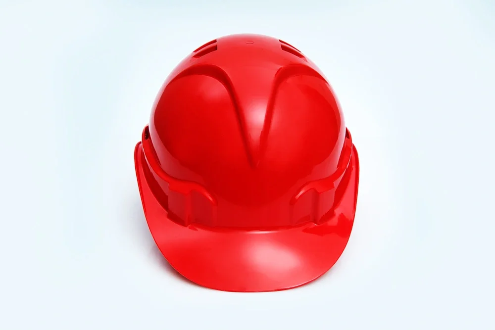 Каска защитная ЕЛАНПЛАСТ ЕВРОПА красная (ленточное оголовье) - фото 5