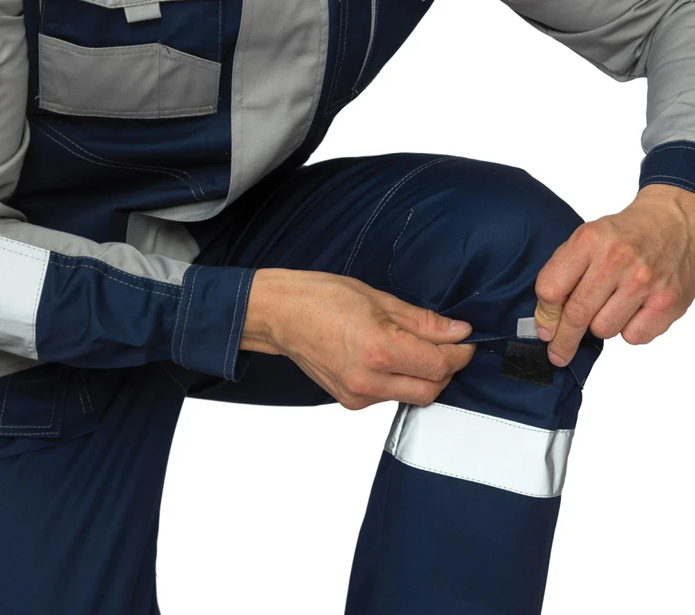 Костюм мужской "Бренд Корпоратив 2020" темно-синий/светло-серый (куртка и полукомбинезон) - фото 11