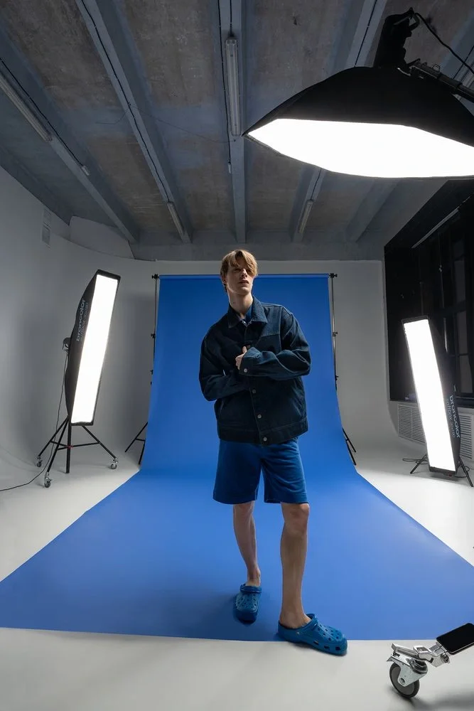 Куртка джинсовая O1, темно-синяя - фото 3