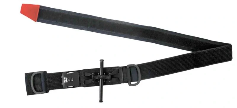 Аптечка для первой помощи работникам (жгут-турникет) футляр 8М (приказ 262н от 24.05.24) (арт. 3771)