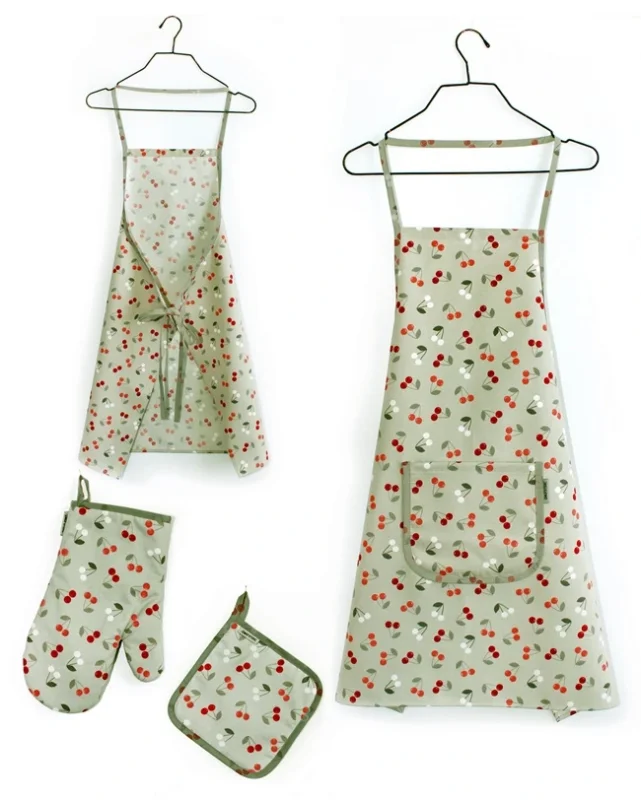 Комплект MOGOTEX кухонный (фартук 72х68, прихватка 18х18, прихватка-рукавица 31х16) "ЧЕРРИ" белый